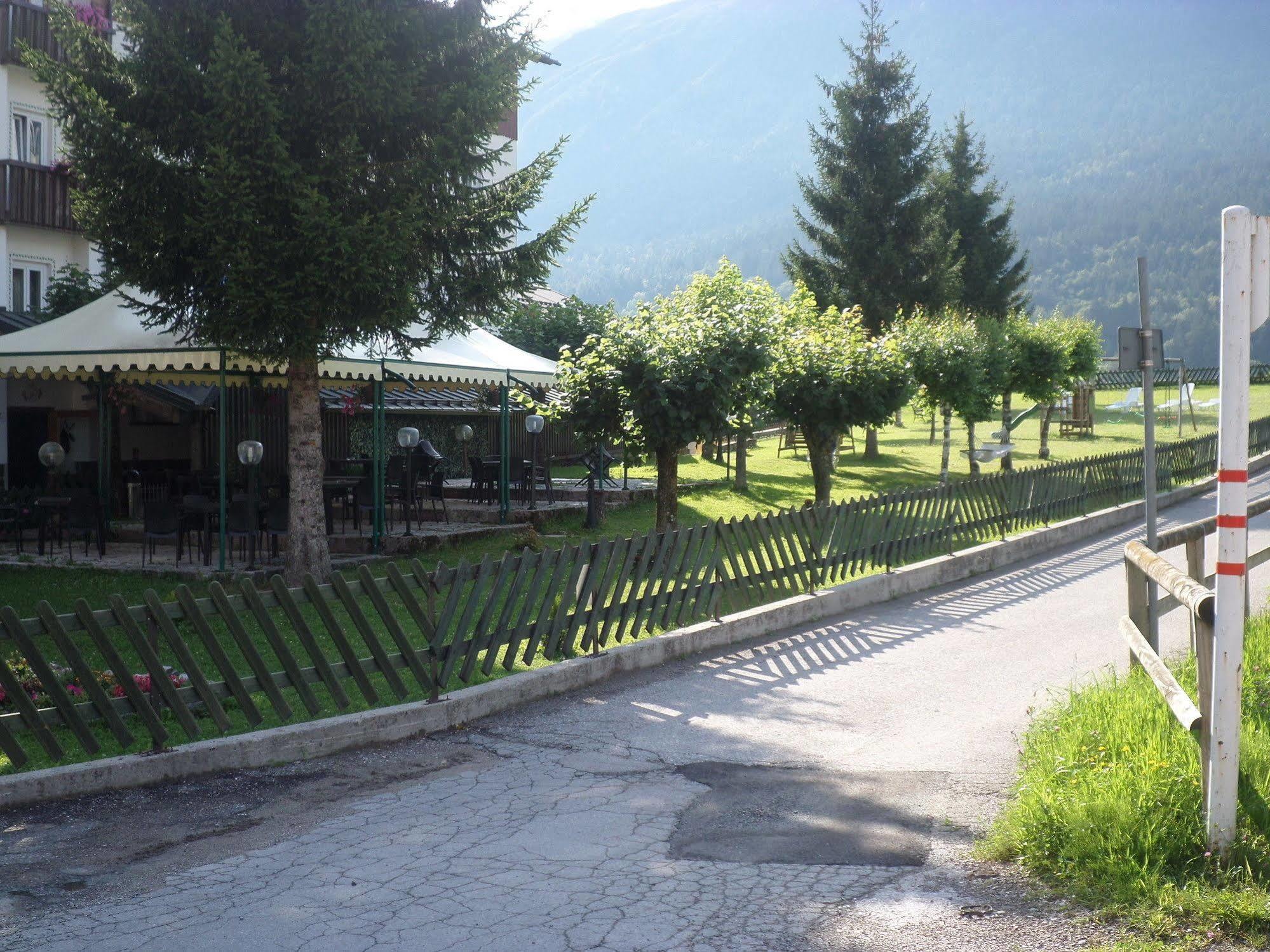 Hotel Andalo Exterior photo